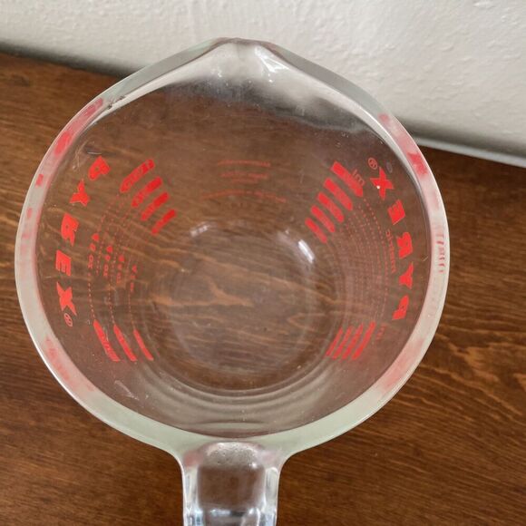 Vintage Pyrex 1 Cup Glass Measuring Cup Red Lettering Open Handle USA - Picture 5 of 7